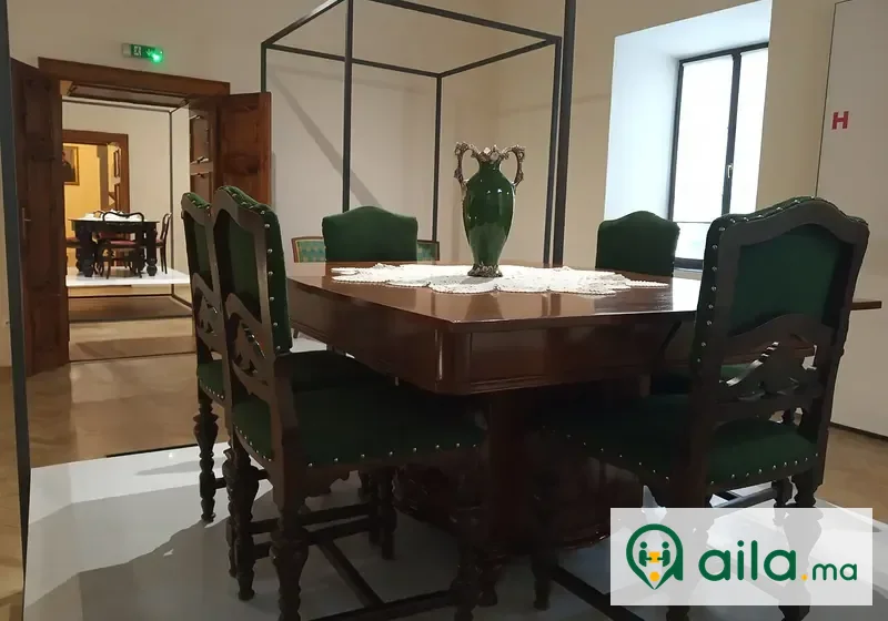 Table à manger avec 6 chaises