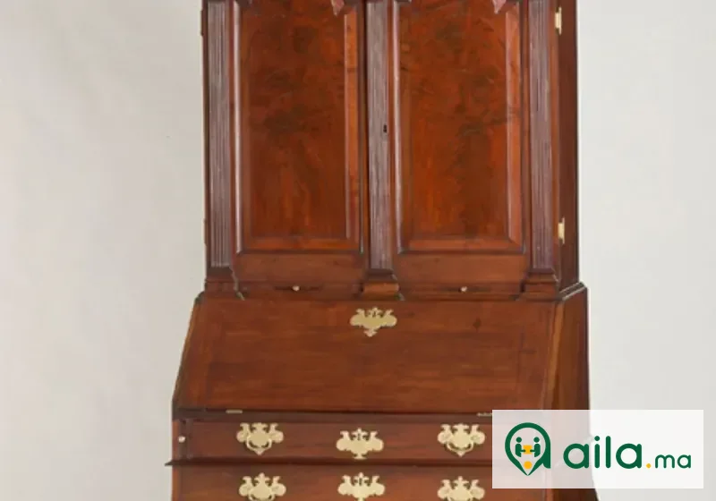 Bureau en bois avec rangement