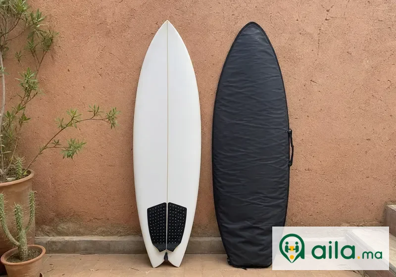 Planche de surf avec housse