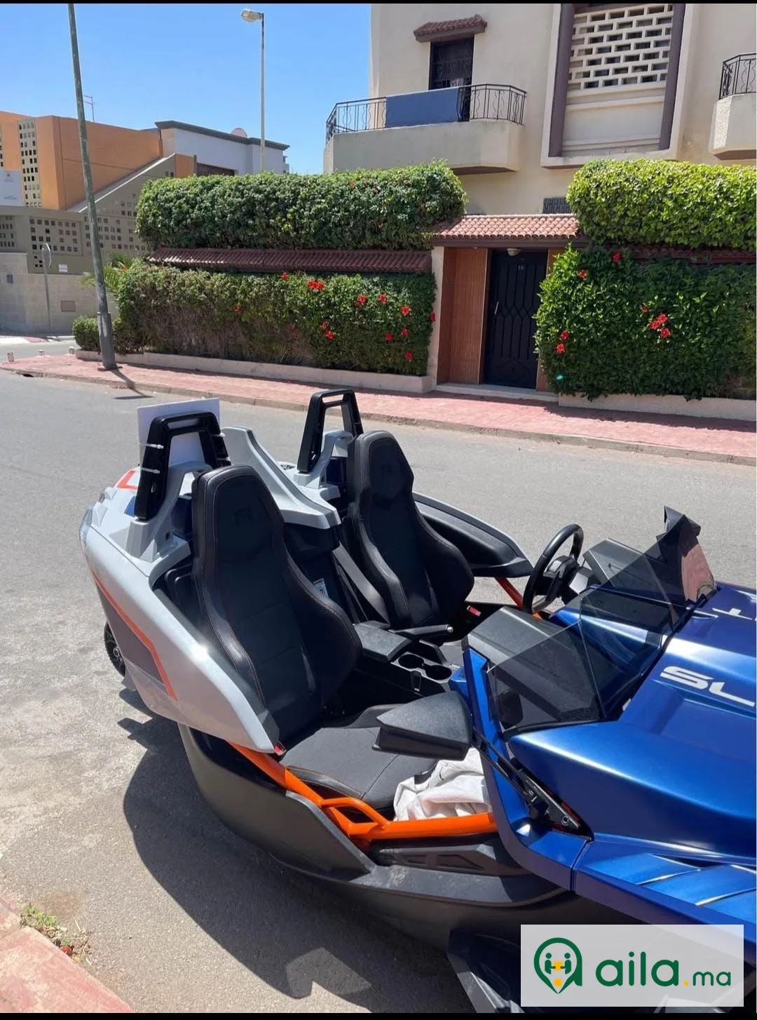Polaris slingshot R 18 000 km automatique 2023 excellent état