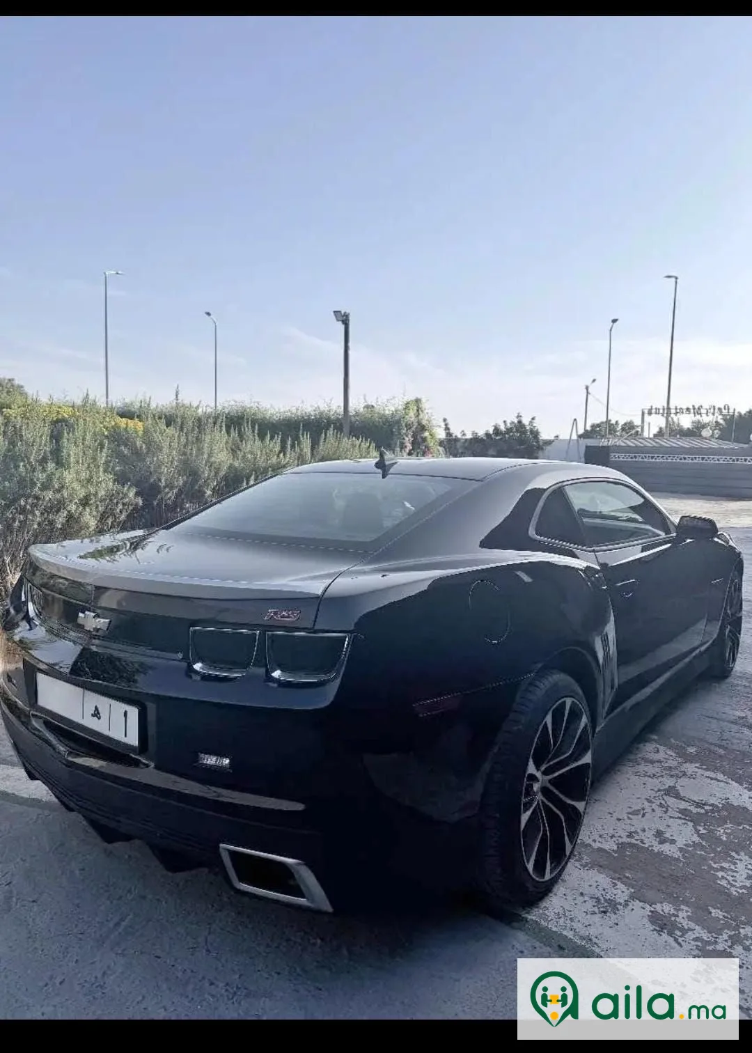 Camaro V6 Full Black Edition, en excellent état.
