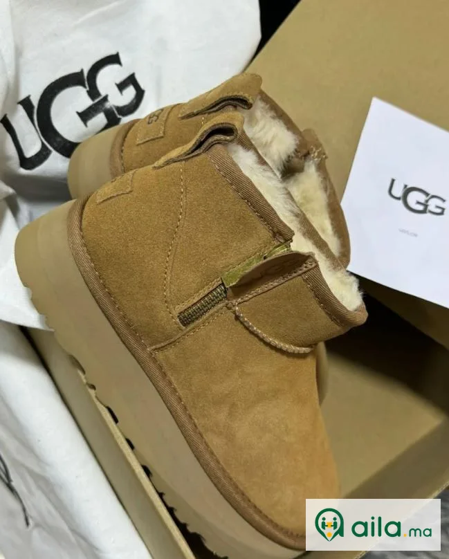 UGG Mini Camel A Zipper